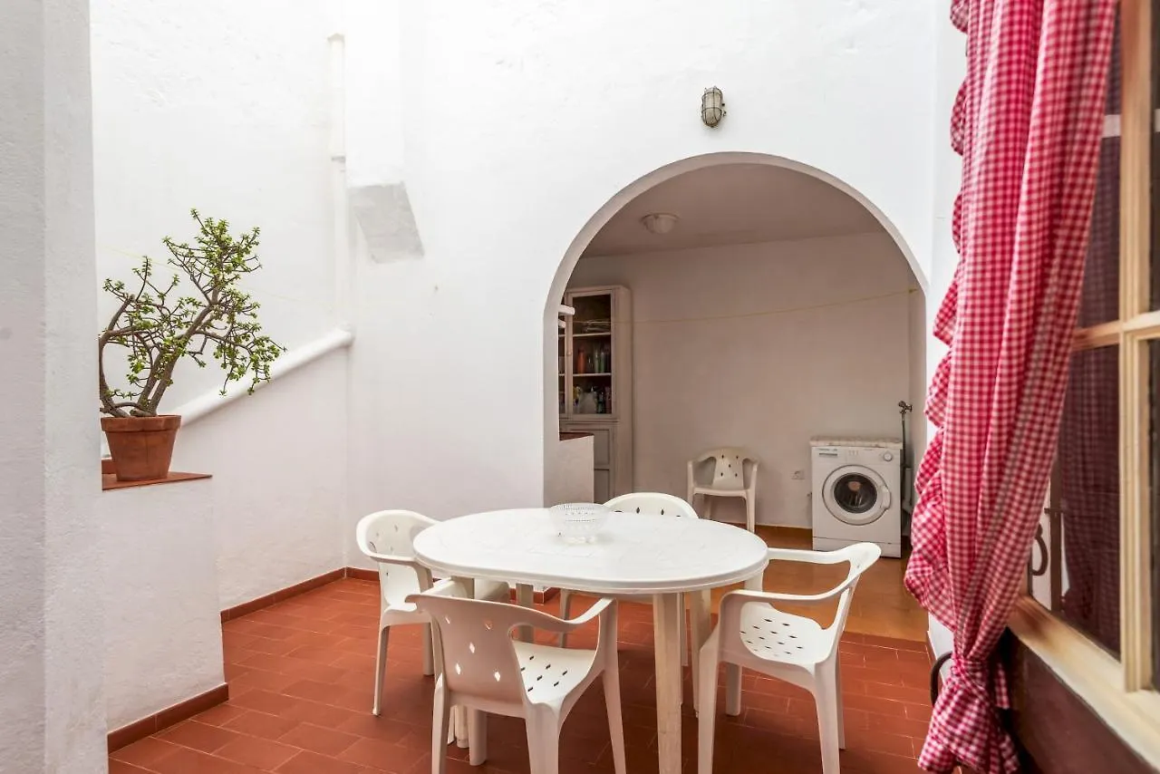 Camps 4 Bedroom House, Ciutadella 펜션